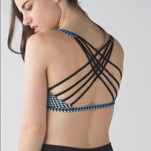 Lululemon free to be wild bra